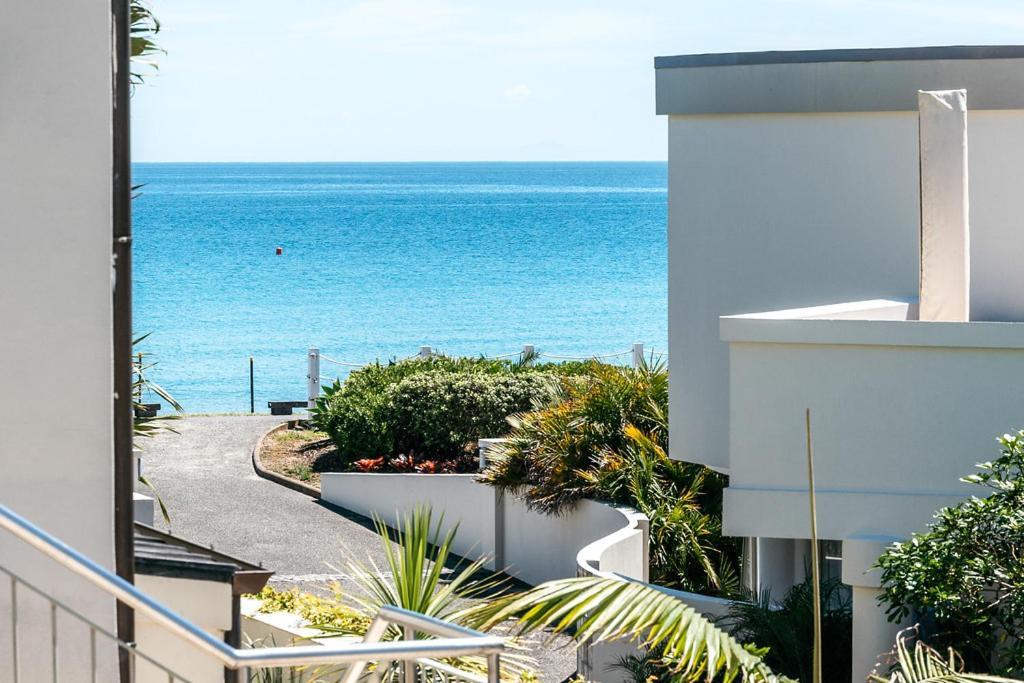 Onetangi Beach Apartments Kültér fotó