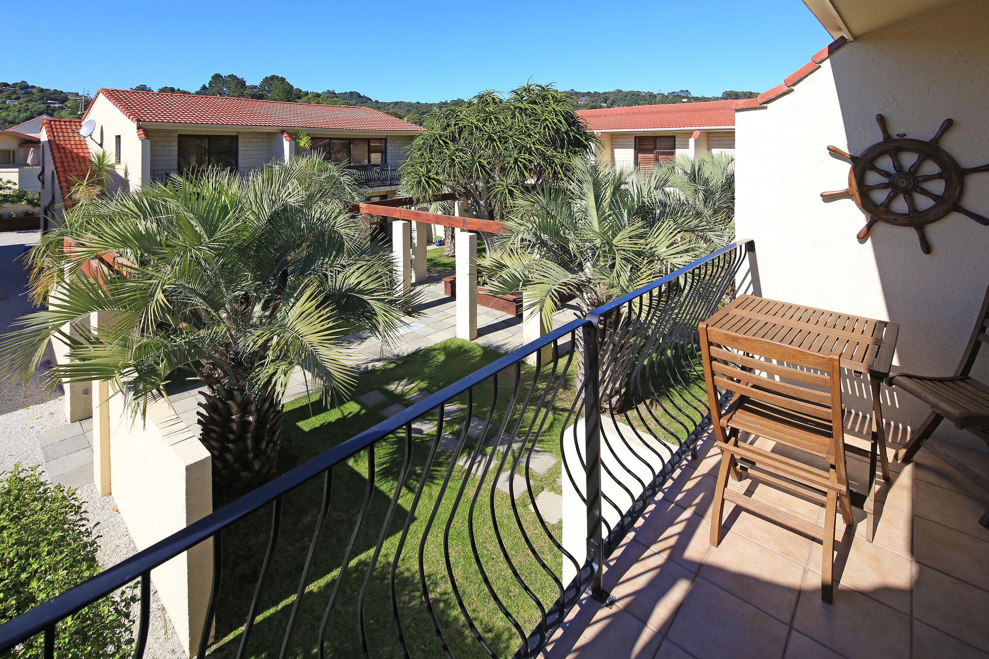 Onetangi Beach Apartments Kültér fotó