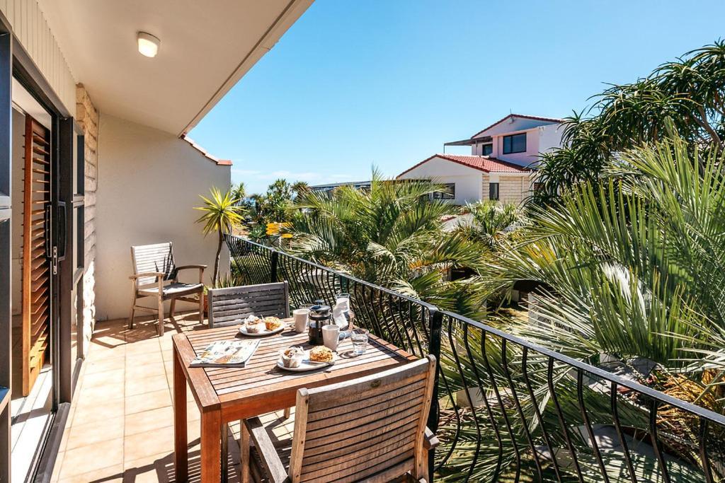 Onetangi Beach Apartments Kültér fotó