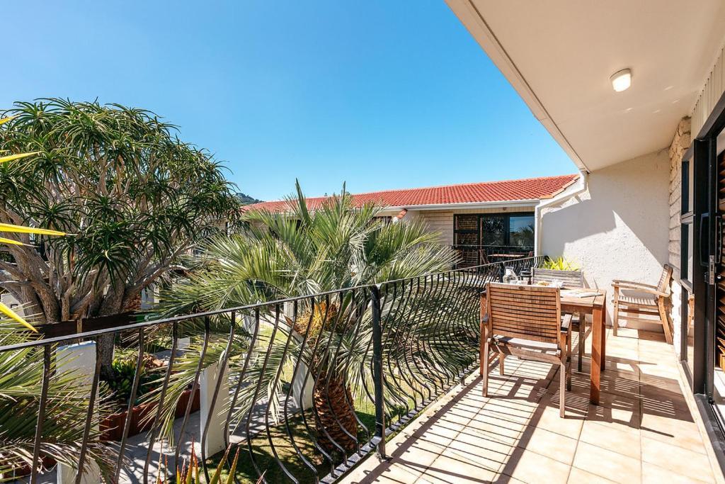 Onetangi Beach Apartments Kültér fotó