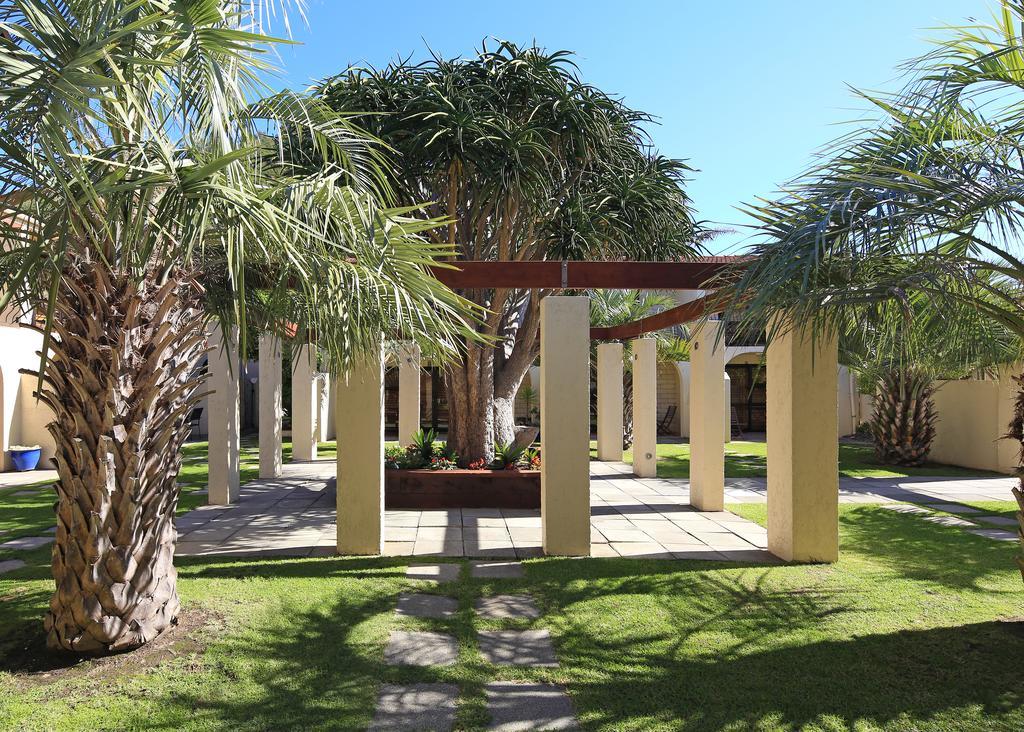 Onetangi Beach Apartments Kültér fotó