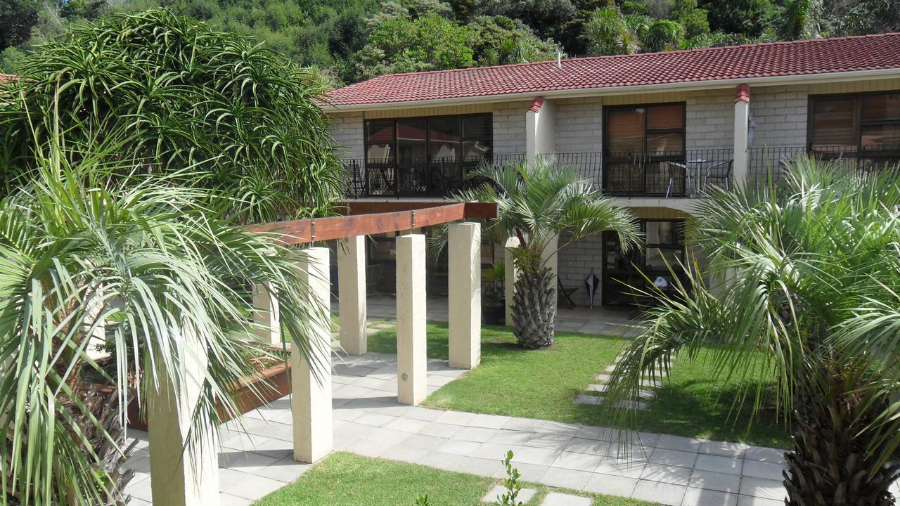 Onetangi Beach Apartments Kültér fotó